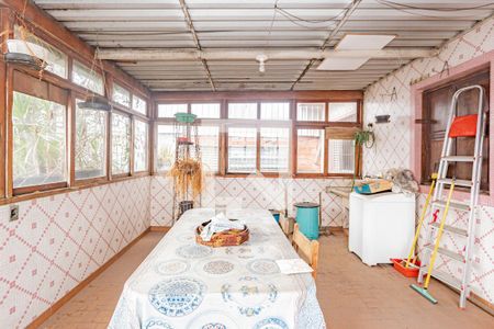 Casa à venda com 400m², 2 quartos e 1 vagaÁrea de Serviço