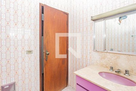 Casa à venda com 400m², 2 quartos e 1 vagaBanheiro