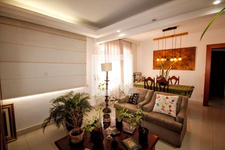 sala de apartamento à venda com 3 quartos, 100m² em São Pedro, Belo Horizonte