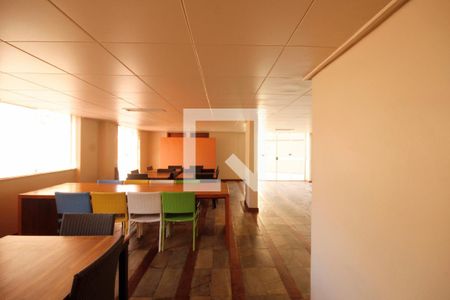 Apartamento à venda com 100m², 3 quartos e 2 vagasÁrea comum - Salão de festas