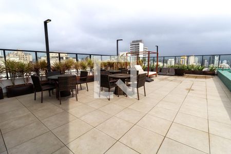 Apartamento à venda com 32m², 1 quarto e sem vagaÁrea comum - Piscina