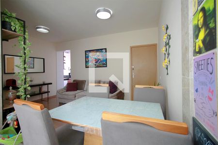 Sala de apartamento à venda com 3 quartos, 60m² em Fernão Dias, Belo Horizonte