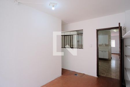 Casa à venda com 106m², 3 quartos e 1 vagaÁrea de Serviço
