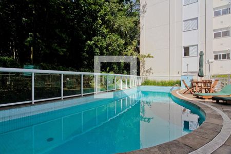 Apartamento à venda com 100m², 3 quartos e 2 vagasÁrea comum - Piscina