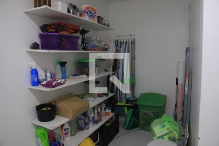 Apartamento à venda com 97m², 2 quartos e 1 vagaÁrea de Serviço