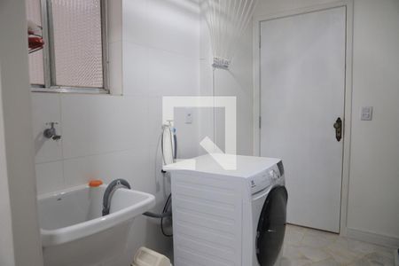 Apartamento à venda com 97m², 2 quartos e 1 vagaÁrea de Serviço