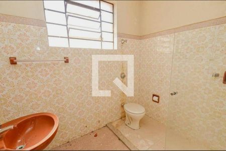 Casa à venda com 150m², 3 quartos e 2 vagasSuíte