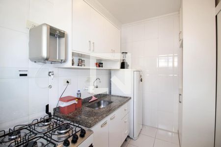 Cozinha de apartamento para alugar com 1 quarto, 32m² em Indianópolis, São Paulo