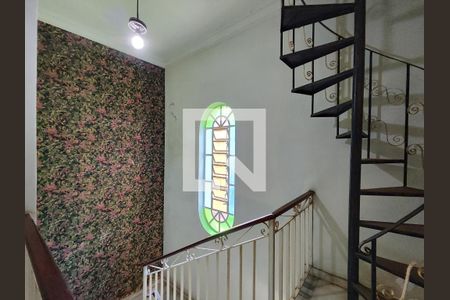 Casa à venda com 300m², 4 quartos e 4 vagasHall social