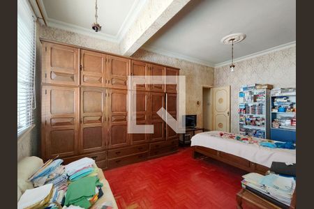 Casa à venda com 300m², 4 quartos e 4 vagasSuíte