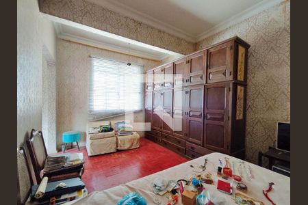 Casa à venda com 300m², 4 quartos e 4 vagasSuíte