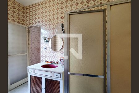 Casa à venda com 300m², 4 quartos e 4 vagasBanheiro da Suíte