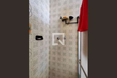 Casa à venda com 300m², 4 quartos e 4 vagasBanheiro 2