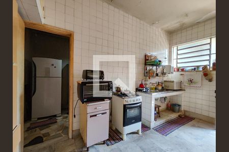 Casa à venda com 300m², 4 quartos e 4 vagasCozinha