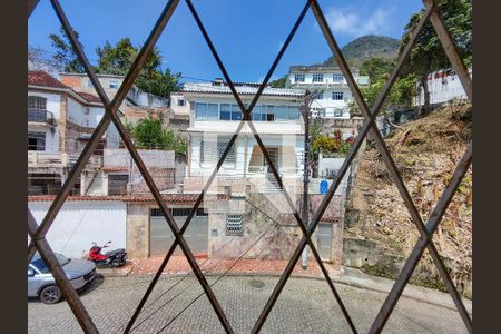 Casa à venda com 300m², 4 quartos e 4 vagasVista da Suíte