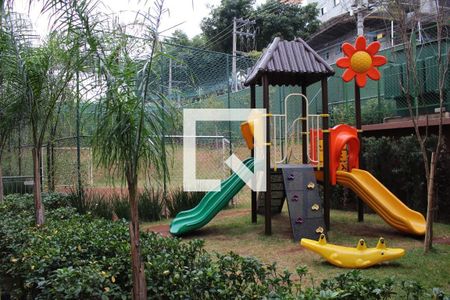 Apartamento à venda com 78m², 2 quartos e 1 vaga Apartamento à venda com 78m², 2 quartos e 1 vagaÁrea comum - Playground