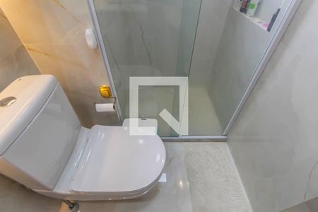 Apartamento à venda com 78m², 2 quartos e 1 vaga Apartamento à venda com 78m², 2 quartos e 1 vagaBanheiro da Suíte