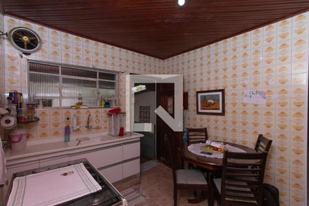 Casa à venda com 260m², 4 quartos e 1 vagaCozinha