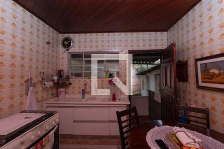 Casa à venda com 260m², 4 quartos e 1 vagaCozinha