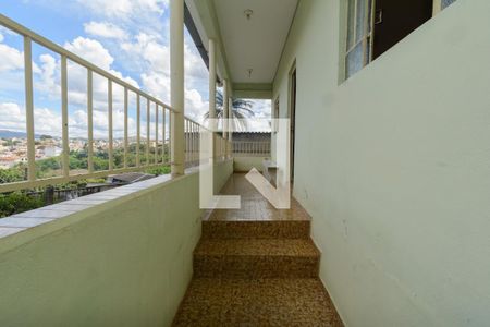 Casa à venda com 360m², 3 quartos e 2 vagasVaranda