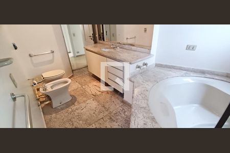 Banheiro Suíte Master de apartamento à venda com 4 quartos, 209m² em Jardim Vitoria Regia, São Paulo
