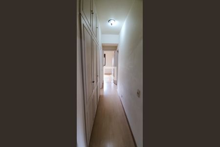 Apartamento à venda com 209m², 4 quartos e 4 vagasCloset