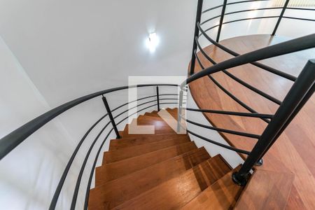 Casa para alugar com 297m², 3 quartos e 2 vagasHall de Escadas