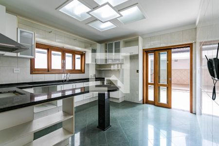 Casa para alugar com 297m², 3 quartos e 2 vagasCozinha 