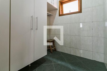 Casa para alugar com 297m², 3 quartos e 2 vagasDispensa - Cozinha 