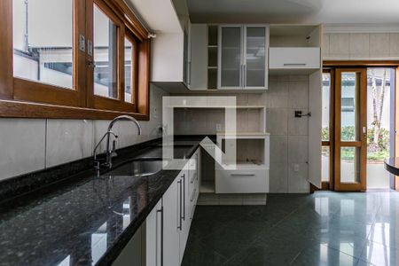 Casa para alugar com 297m², 3 quartos e 2 vagasCozinha 