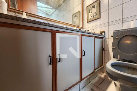 Apartamento à venda com 137m², 3 quartos e 2 vagasBanheiro da Suíte