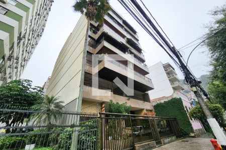 Apartamento à venda com 137m², 3 quartos e 2 vagasFachada