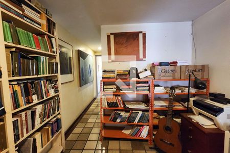 Apartamento à venda com 137m², 3 quartos e 2 vagasEscritório