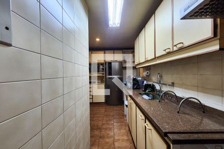 Apartamento à venda com 137m², 3 quartos e 2 vagasCozinha