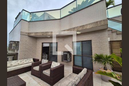 Apartamento à venda com 301m², 4 quartos e 3 vagasVaranda