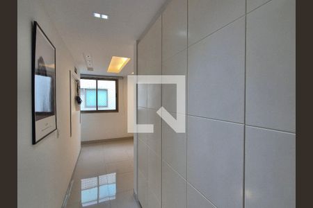 Apartamento à venda com 301m², 4 quartos e 3 vagasSuite