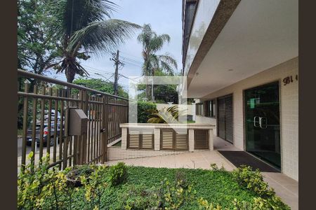 Apartamento à venda com 301m², 4 quartos e 3 vagasEntrada