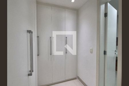 Apartamento à venda com 301m², 4 quartos e 3 vagasSuite