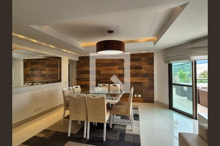 Apartamento à venda com 301m², 4 quartos e 3 vagassala