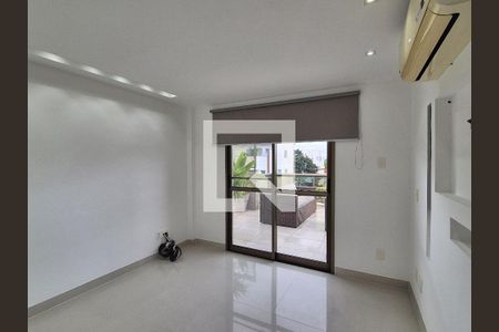 Apartamento à venda com 301m², 4 quartos e 3 vagasQuarto 2