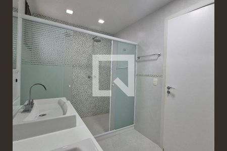 Apartamento à venda com 301m², 4 quartos e 3 vagasBanheiro da Suíte