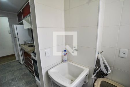 Apartamento para alugar com 60m², 2 quartos e 2 vagas Apartamento para alugar com 60m², 2 quartos e 2 vagasCozinha e Área de Serviço