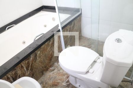 Casa à venda com 160m², 3 quartos e 2 vagasBanheiro da Suíte 1