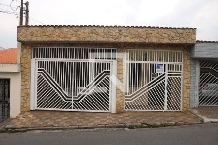 Casa à venda com 160m², 3 quartos e 2 vagasFachada