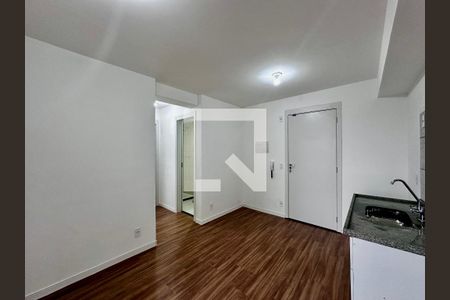 Sala/Cozinha de apartamento à venda com 2 quartos, 36m² em Vila Cruzeiro, São Paulo