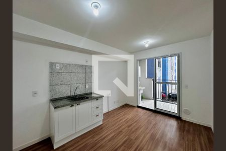 Sala/Cozinha de apartamento à venda com 2 quartos, 36m² em Vila Cruzeiro, São Paulo