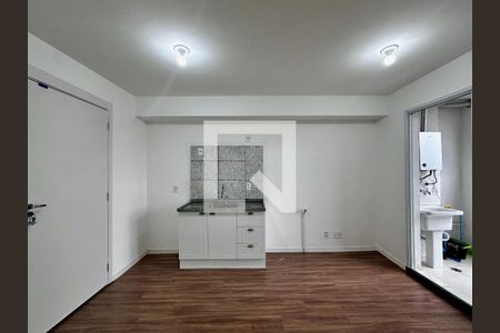 Sala/Cozinha de apartamento à venda com 2 quartos, 36m² em Vila Cruzeiro, São Paulo