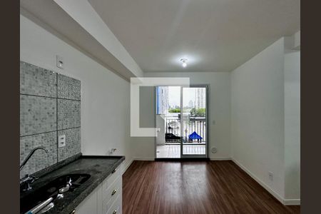 Sala/Cozinha de apartamento à venda com 2 quartos, 36m² em Vila Cruzeiro, São Paulo