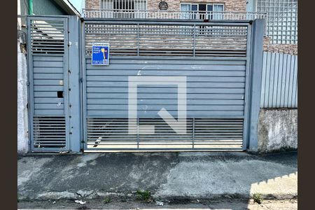 Casa para alugar com 160m², 4 quartos e 2 vagasFachada