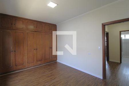 Casa à venda com 650m², 4 quartos e 3 vagasSuíte 1